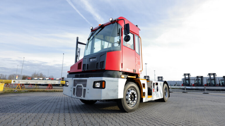 Meet the Kalmar TT7 Terminal Tractor