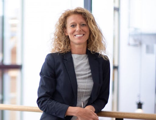 Decarbonising material handling: