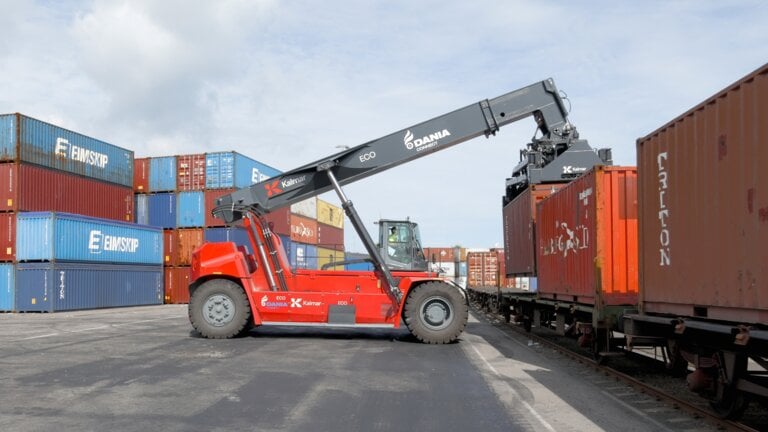 Eco Reachstacker