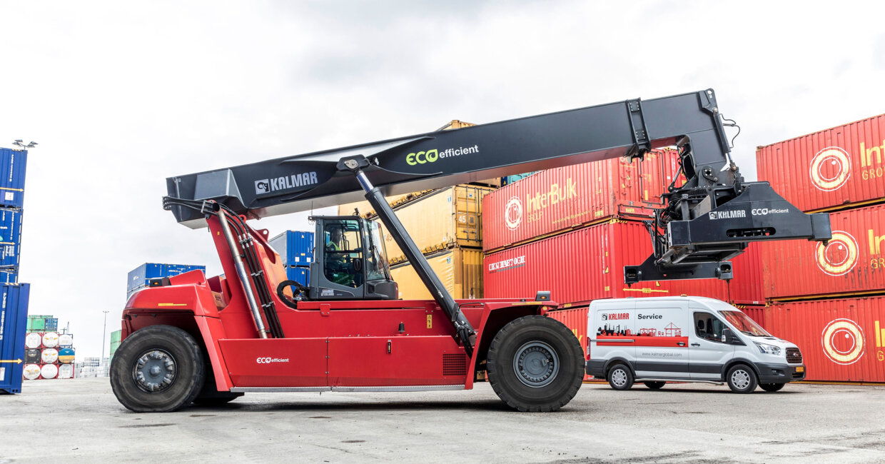 Kalmar reaches a major milestone with 200th Eco Reachstackers sale